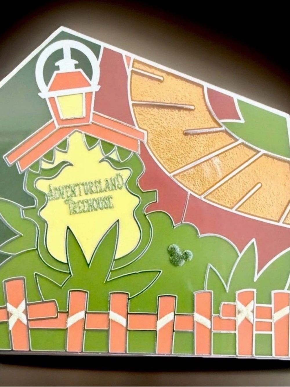 Disney Attraction Mystery Pin - Adventureland TreeHouse Design - Green & Gold